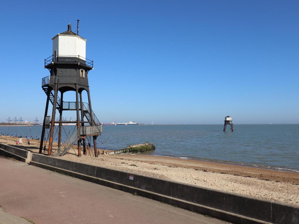 Flat 19 By The Beach Harwich Eksteriør bilde