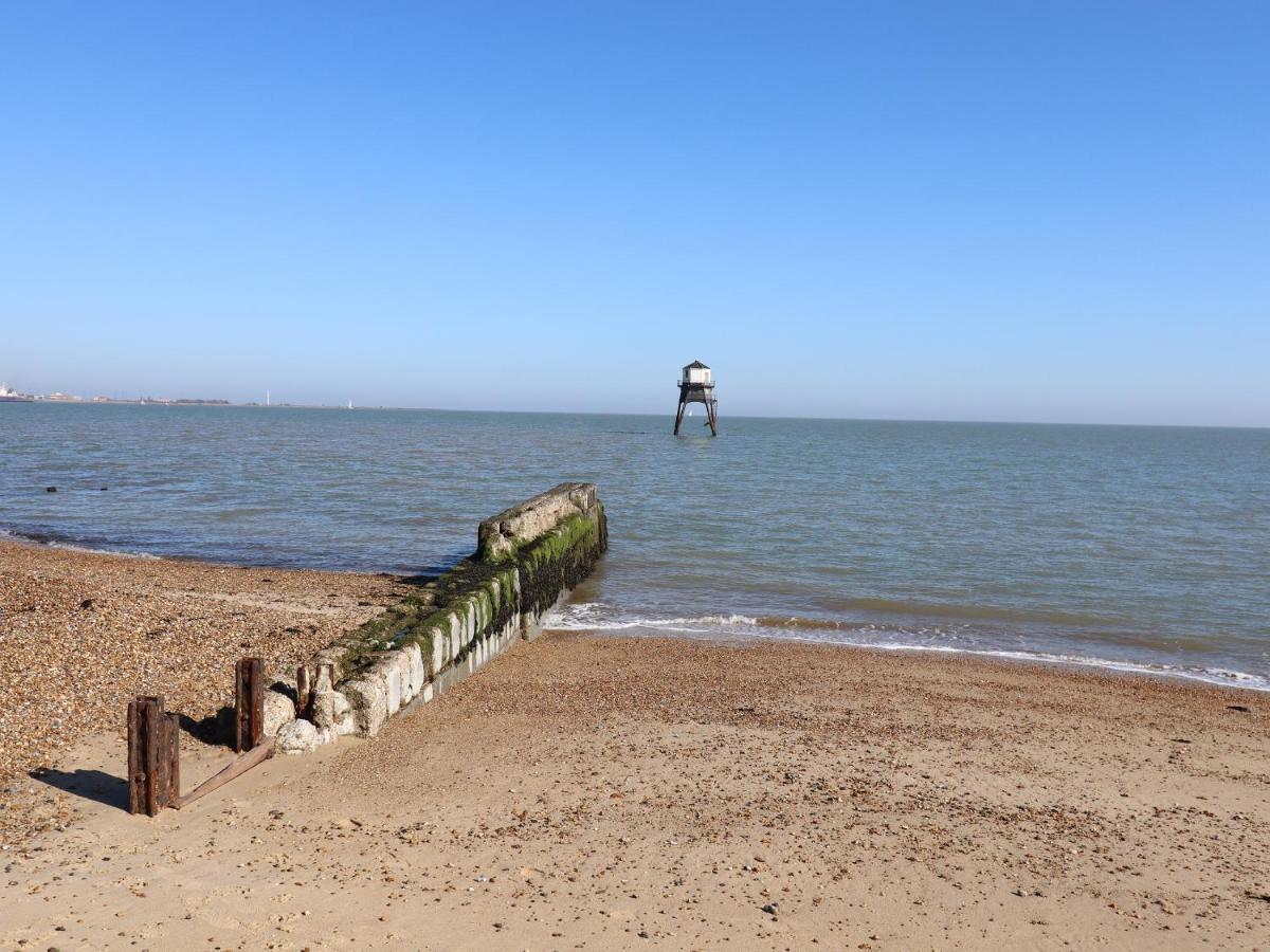Flat 19 By The Beach Harwich Eksteriør bilde